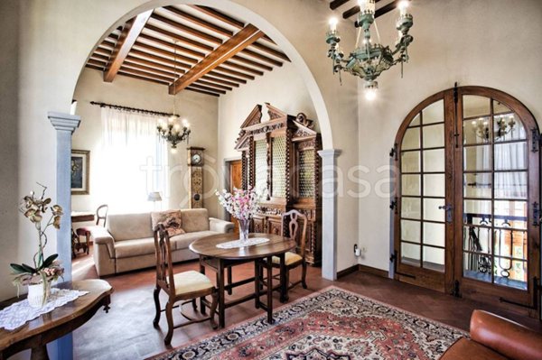 casa indipendente in vendita a Lastra a Signa
