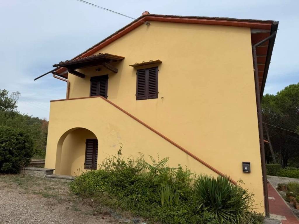 appartamento in vendita a Lastra a Signa in zona La Luna