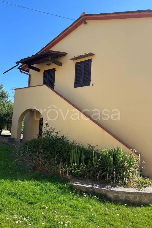 casa indipendente in vendita a Lastra a Signa