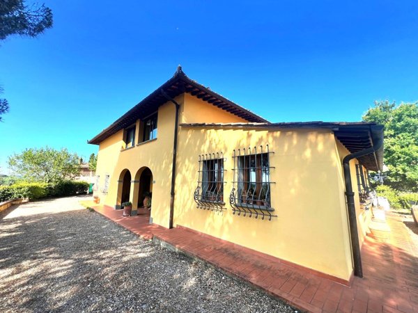 casa indipendente in vendita a Lastra a Signa