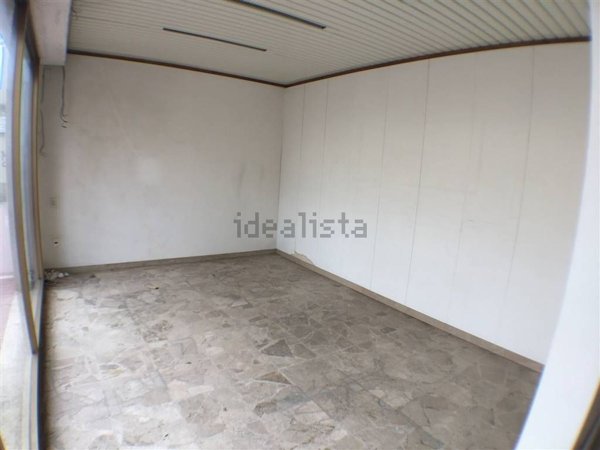 negozio in vendita a Lastra a Signa