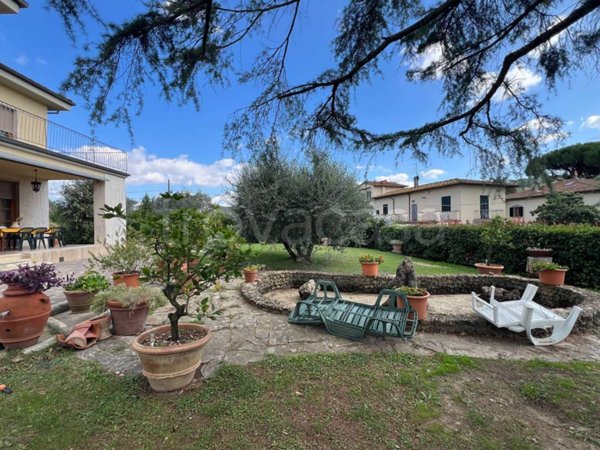 casa indipendente in vendita a Lastra a Signa