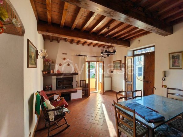 casa indipendente in vendita a Lastra a Signa in zona Ponte a Signa