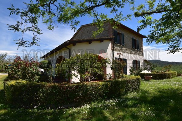 casa indipendente in vendita a Lastra a Signa in zona Carcheri