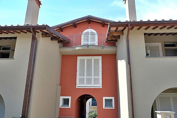 casa indipendente in vendita a Lastra a Signa