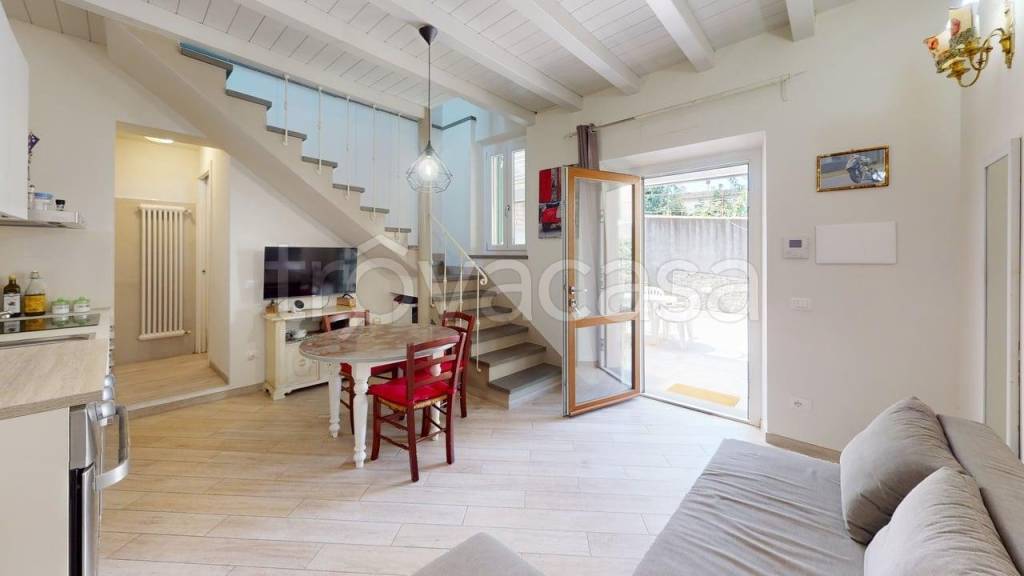 casa indipendente in vendita a Lastra a Signa