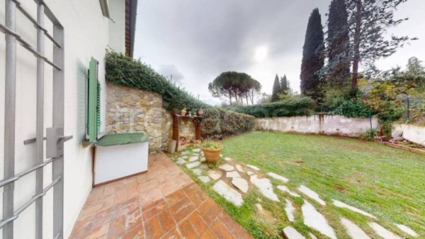 casa indipendente in vendita a Lastra a Signa