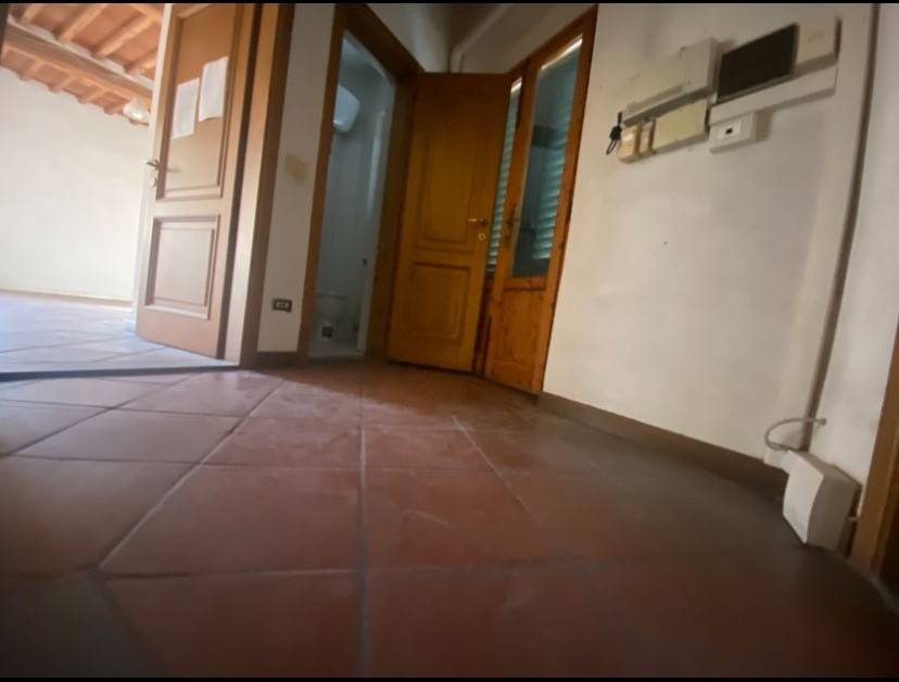 casa indipendente in vendita a Lastra a Signa in zona Ginestra Fiorentina