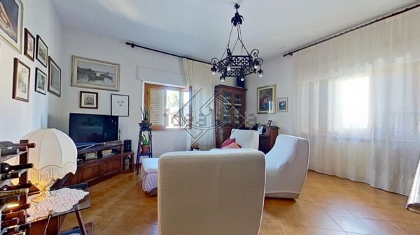 casa indipendente in vendita a Lastra a Signa