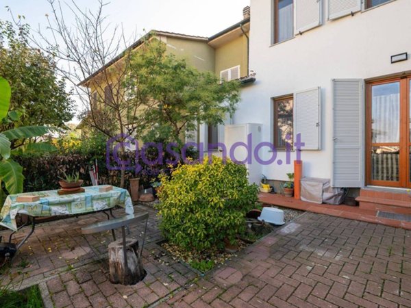 casa indipendente in vendita a Lastra a Signa