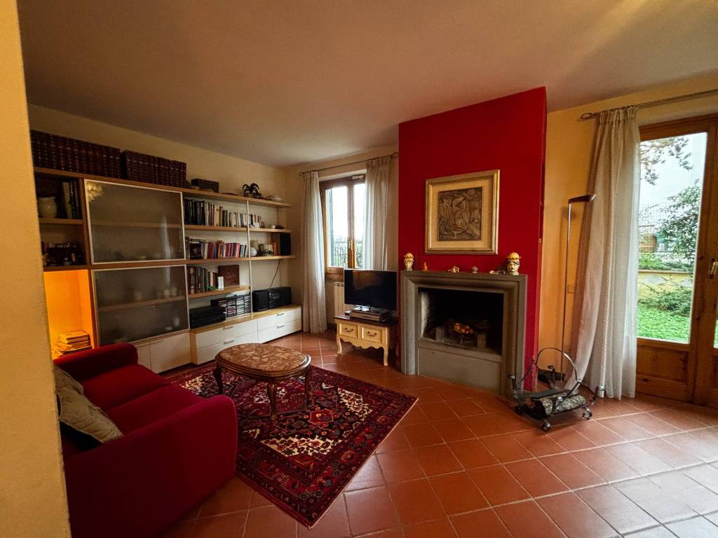 casa indipendente in vendita a Lastra a Signa