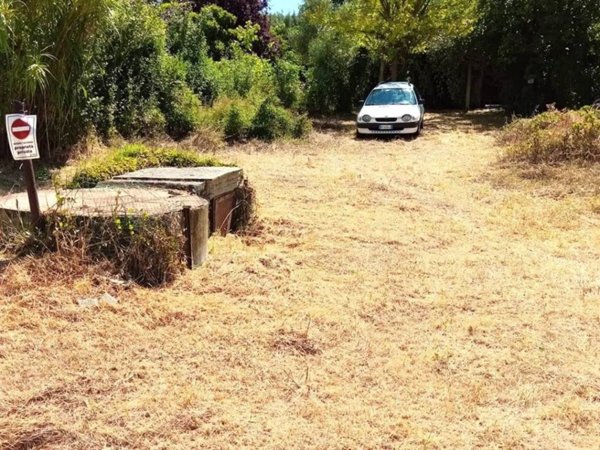 terreno agricolo in vendita a Lastra a Signa in zona Calcinaia