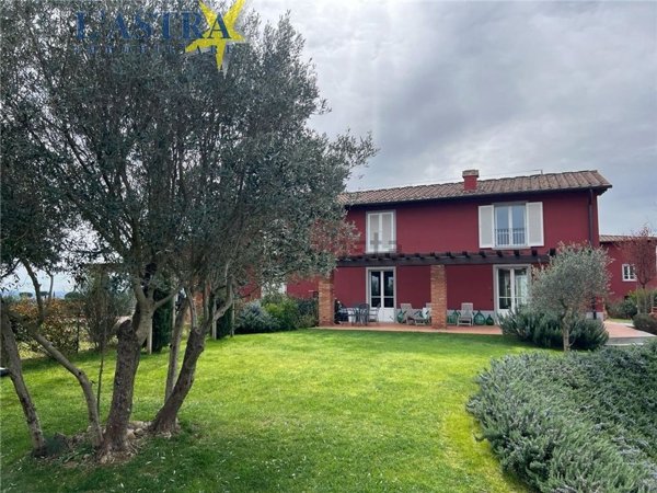 quadrivano in vendita a Lastra a Signa in zona Malmantile