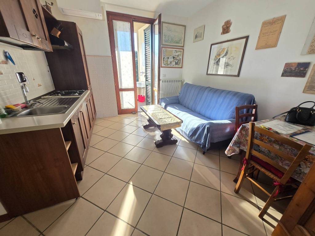 appartamento in vendita a Lastra a Signa in zona Ginestra Fiorentina