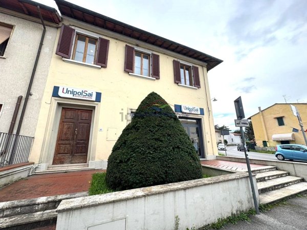 casa indipendente in vendita a Lastra a Signa