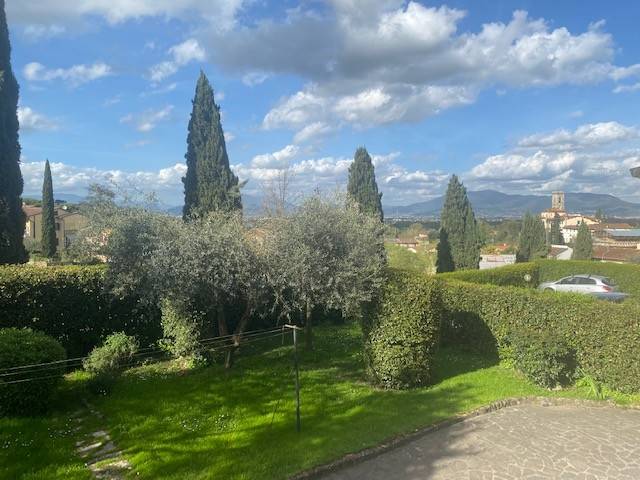 casa indipendente in vendita a Lastra a Signa