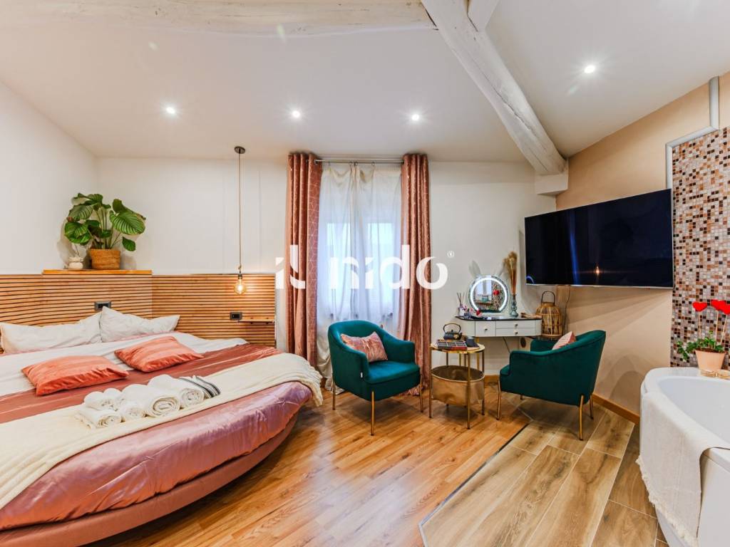 casa indipendente in vendita a Lastra a Signa in zona Ginestra Fiorentina