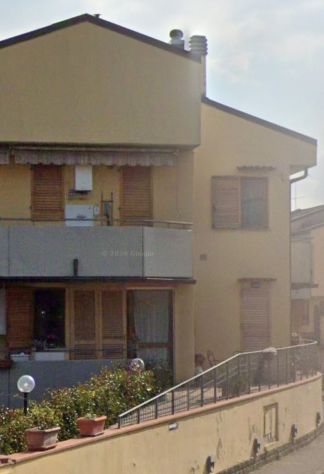 casa indipendente in vendita a Lastra a Signa in zona Ginestra Fiorentina