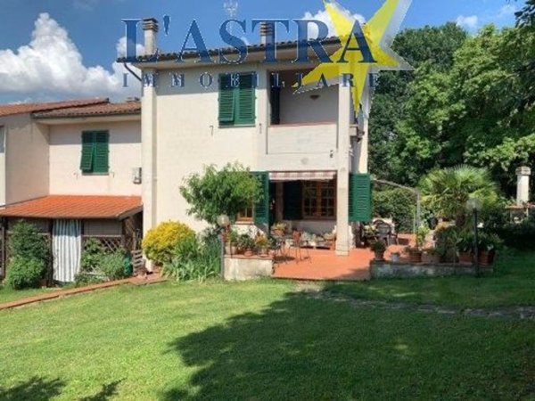 casa indipendente in vendita a Lastra a Signa