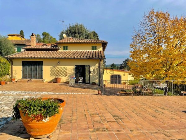 casa indipendente in vendita a Lastra a Signa