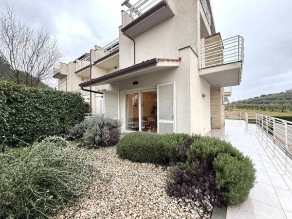 casa indipendente in vendita a Lastra a Signa in zona Malmantile