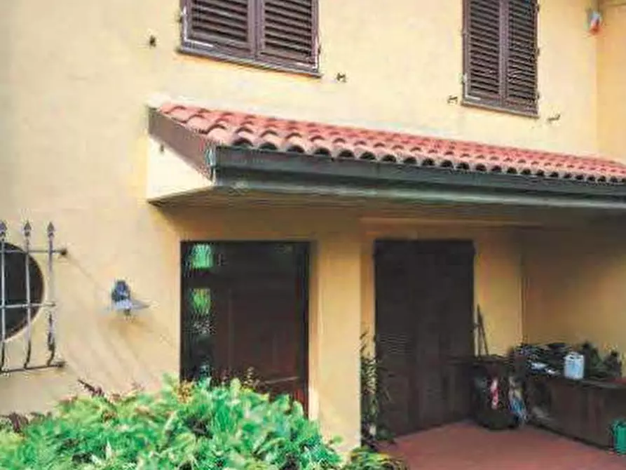 casa indipendente in vendita a Lastra a Signa