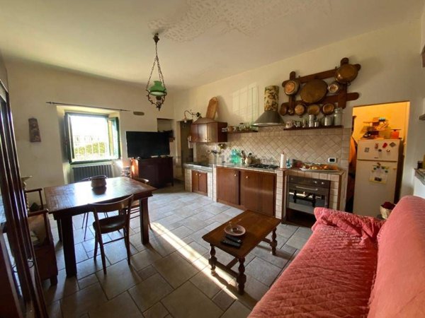 appartamento in vendita a Lastra a Signa in zona Brucianesi