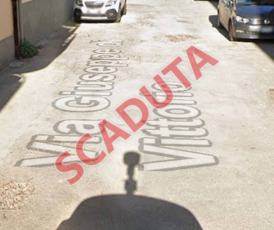 negozio in vendita a Lastra a Signa