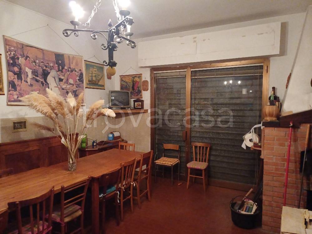 casa indipendente in vendita a Lastra a Signa