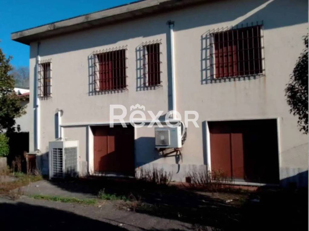 ufficio in vendita a Lastra a Signa in zona Ginestra Fiorentina