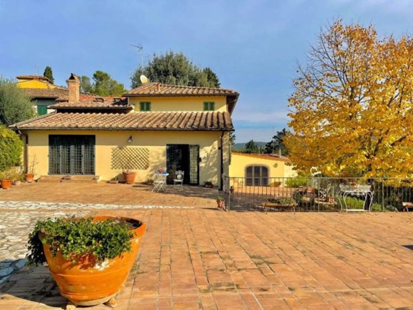 casa indipendente in vendita a Lastra a Signa