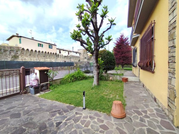 casa indipendente in vendita a Lastra a Signa