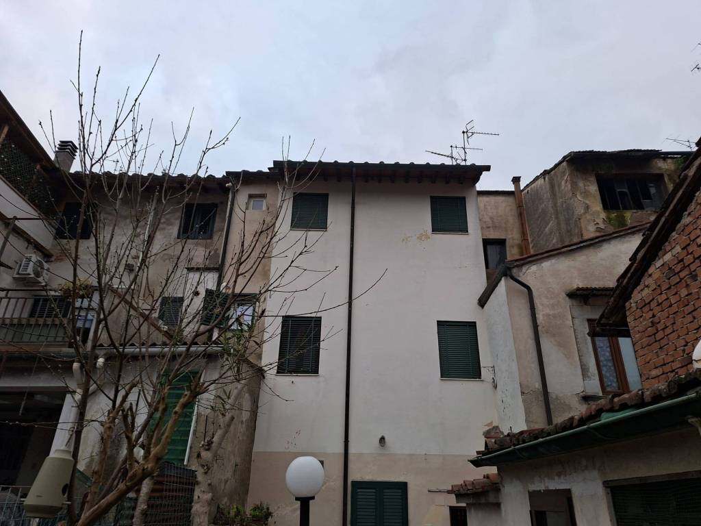 casa indipendente in vendita a Lastra a Signa