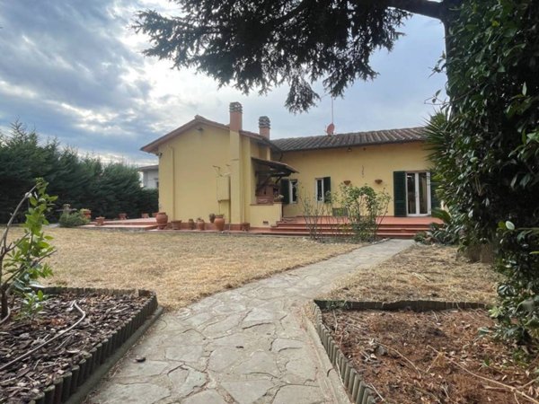 casa indipendente in vendita a Lastra a Signa