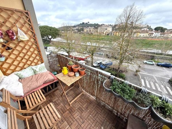 appartamento in vendita a Lastra a Signa in zona Ponte a Signa