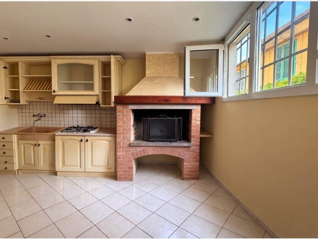 locale commerciale in vendita a Lastra a Signa