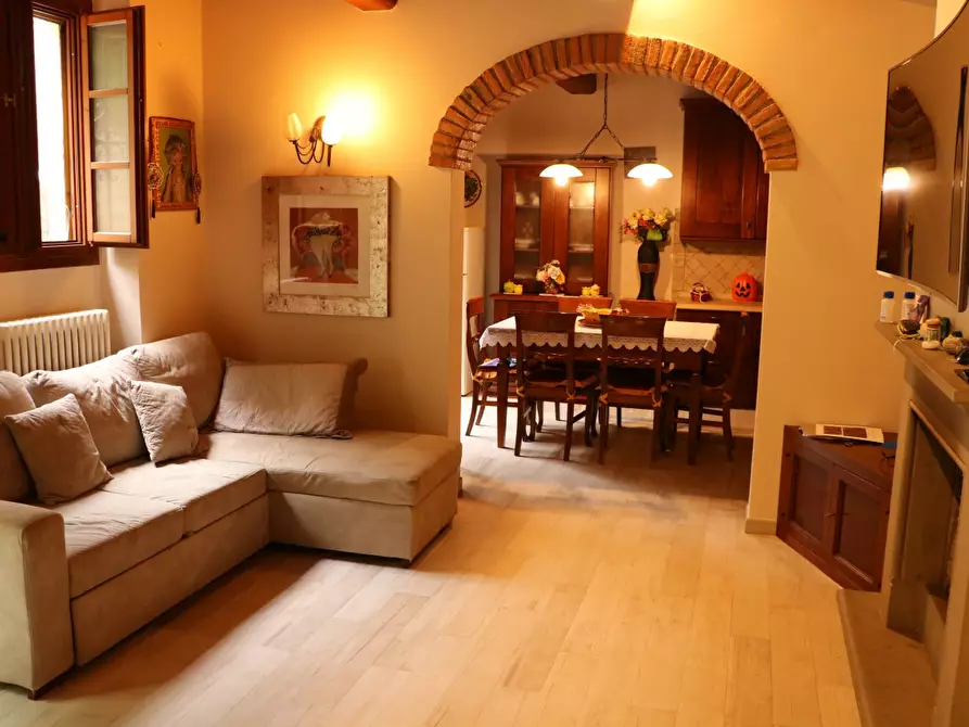 casa indipendente in vendita a Lastra a Signa in zona Ponte a Signa