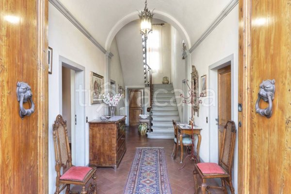 casa indipendente in vendita a Lastra a Signa in zona Calcinaia