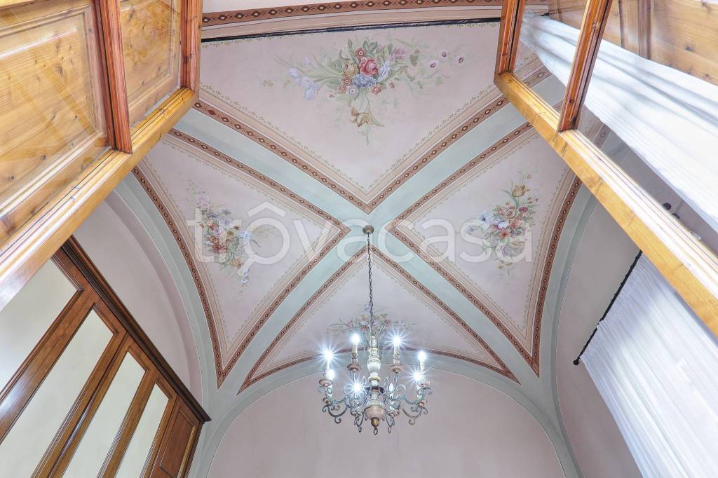 casa indipendente in vendita a Lastra a Signa in zona Calcinaia