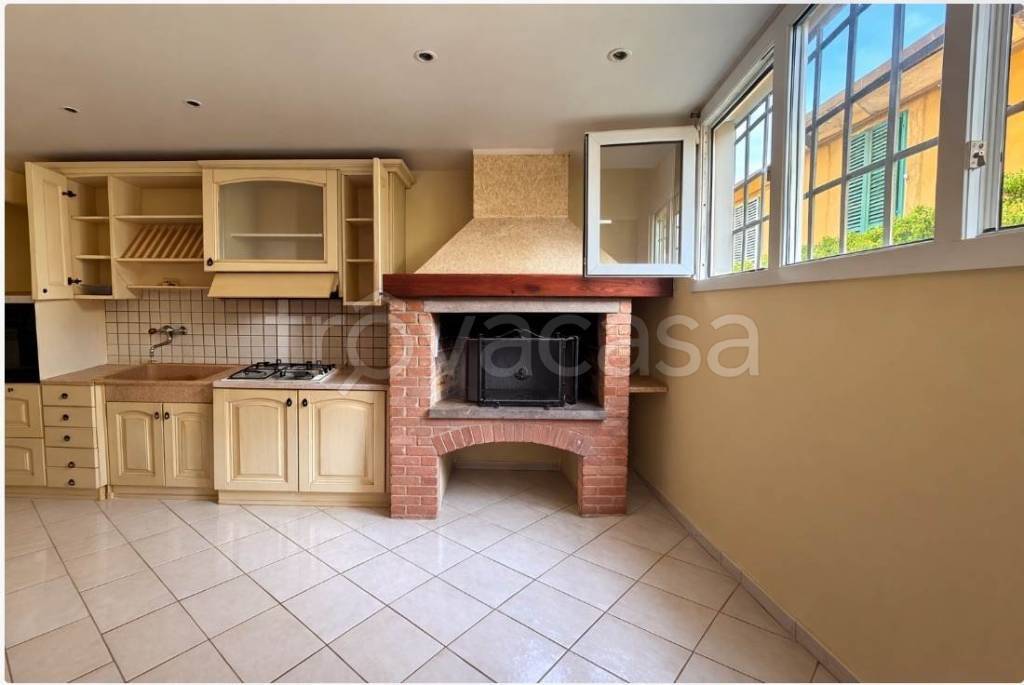 locale commerciale in vendita a Lastra a Signa