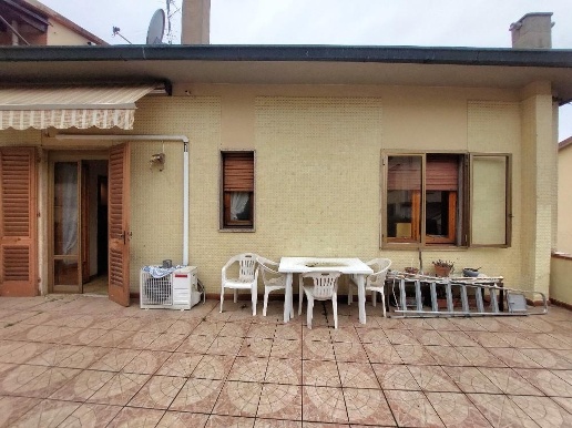 casa indipendente in vendita a Lastra a Signa