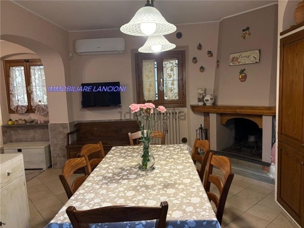 casa indipendente in vendita a Lastra a Signa