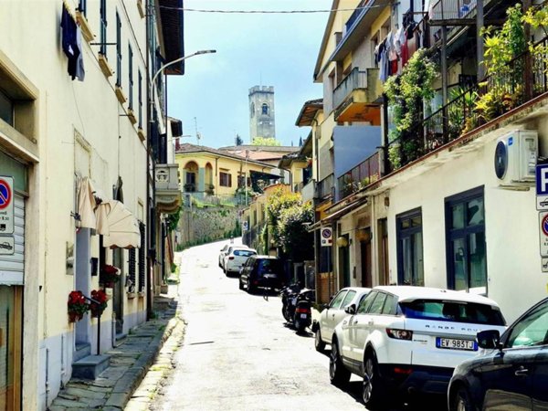 appartamento in vendita a Lastra a Signa