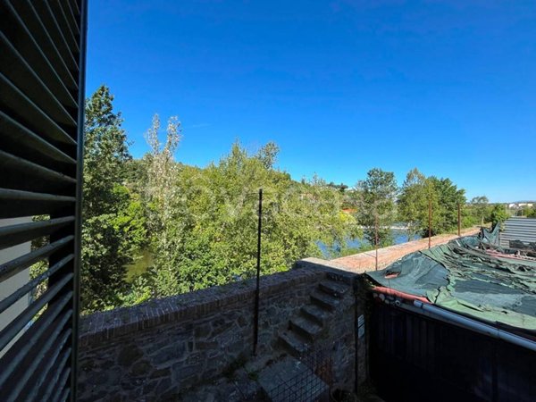 appartamento in vendita a Lastra a Signa in zona Ponte a Signa