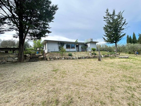 casa indipendente in vendita a Lastra a Signa