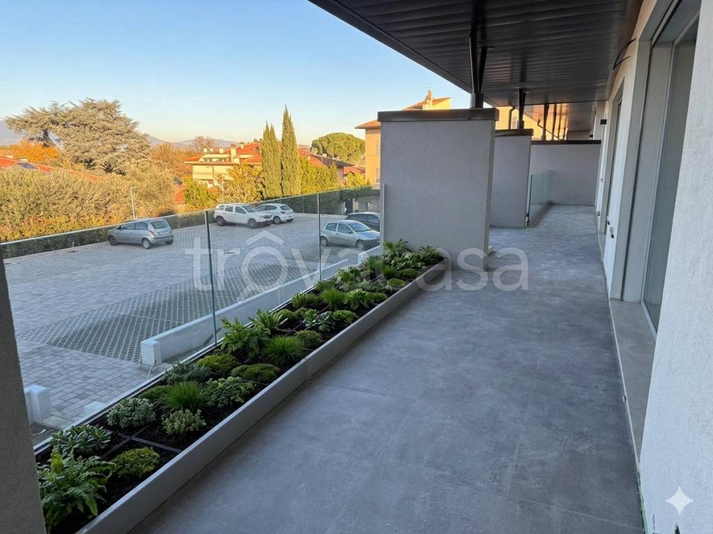 appartamento in vendita a Lastra a Signa in zona Ponte a Signa