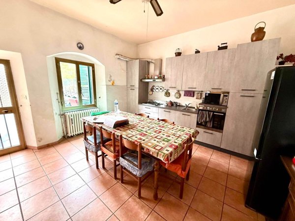 casa indipendente in vendita a Lastra a Signa