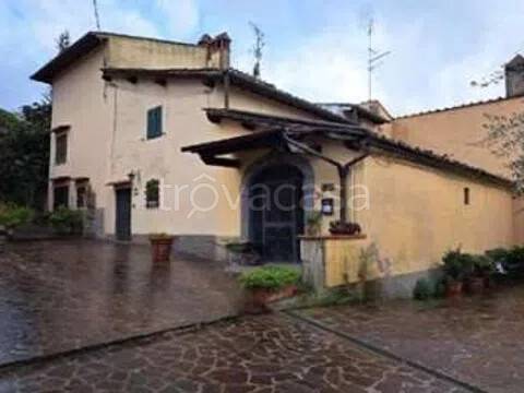 appartamento in vendita a Lastra a Signa in zona Carcheri