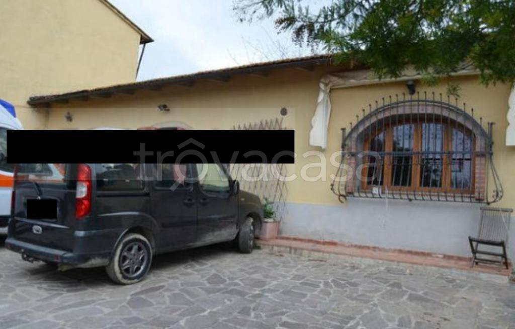 casa indipendente in vendita a Lastra a Signa