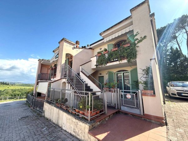 appartamento in vendita a Lastra a Signa in zona Inno
